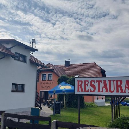 Penzion A Restaurace U Strnada Klatovy Dış mekan fotoğraf
