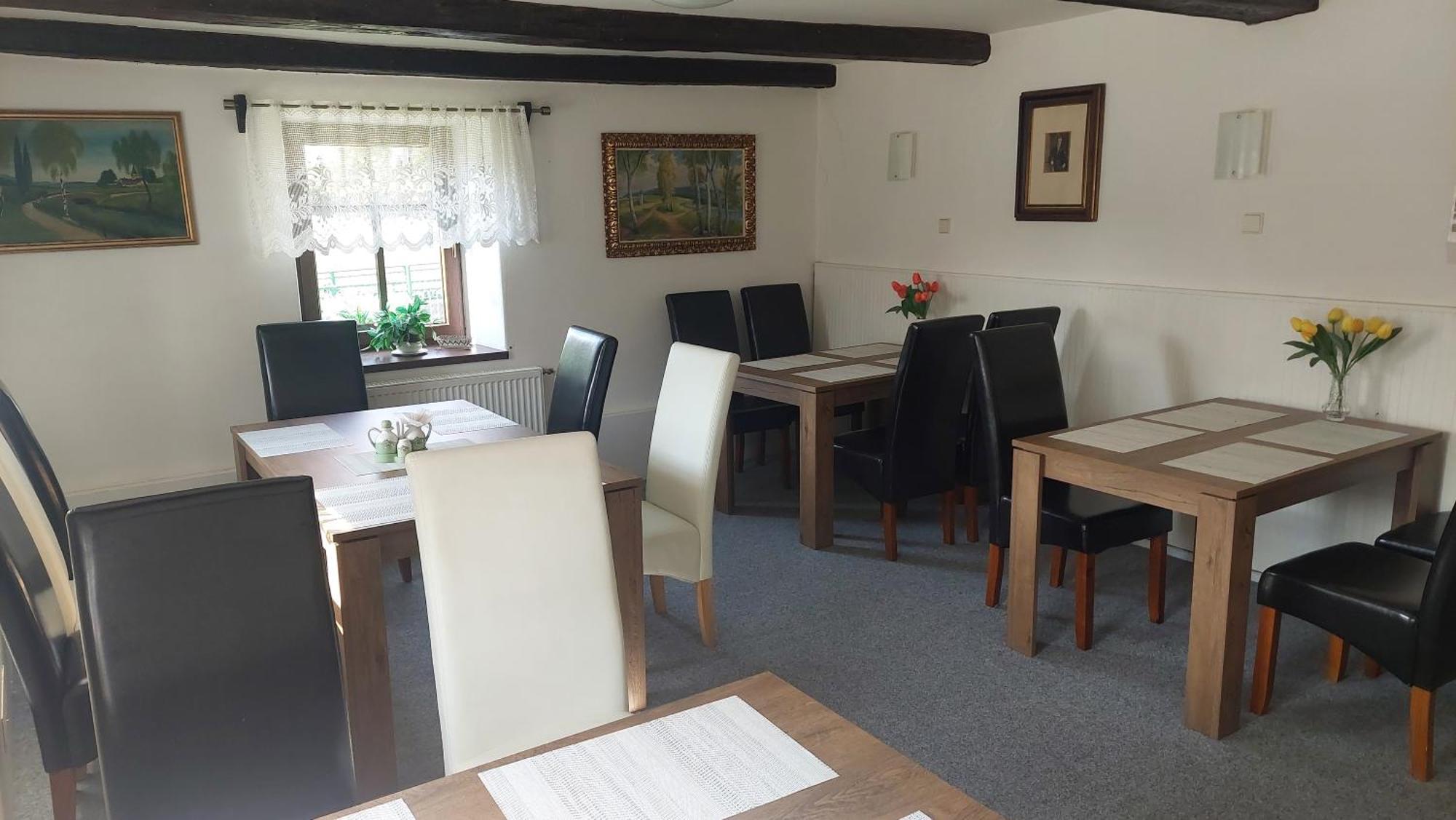 Penzion A Restaurace U Strnada Klatovy Dış mekan fotoğraf